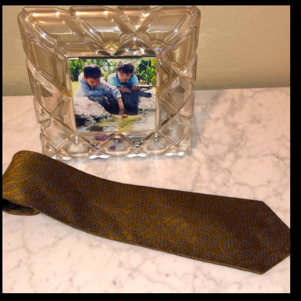 Ties To Good Looking Opihis